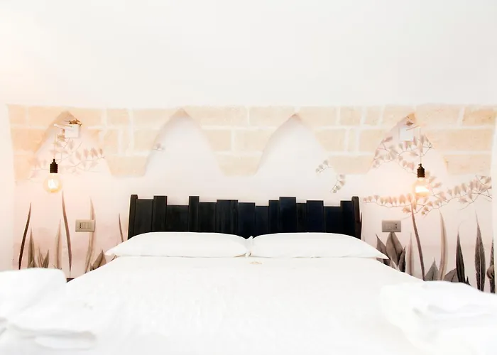 Monsignore Maisons 4*